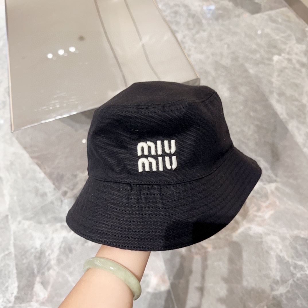 Miu Miu Caps